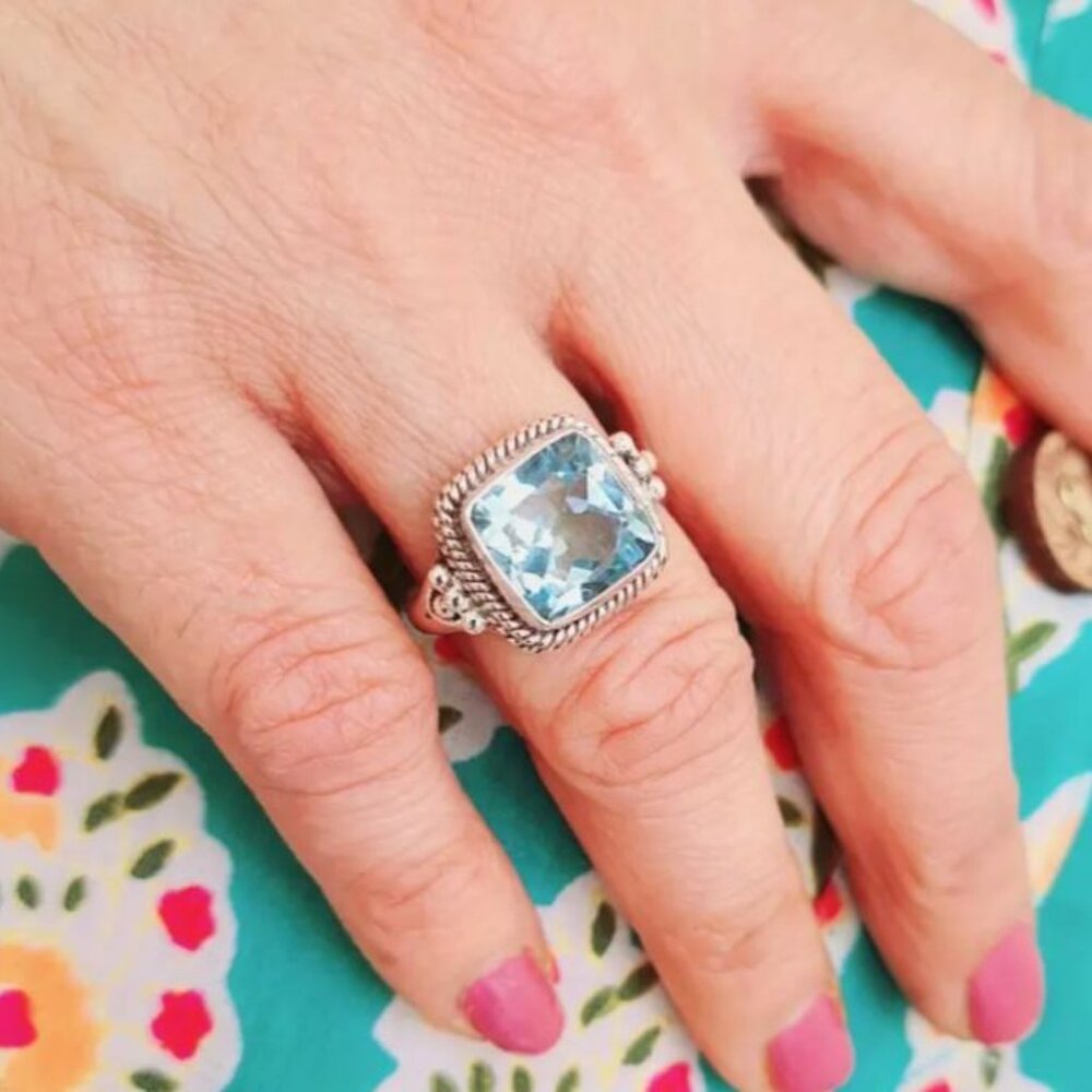 NEW Luxe Silver Plated Blue Topaz Crystal Chunky Statement Ring - Picture 3 of 9